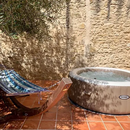 '1786' Au Bourg Nyaraló